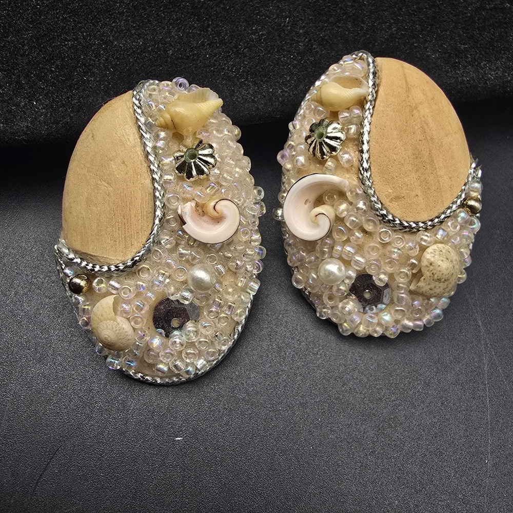 Vintage Wood Shell Beaded Clip On Earrings Summer Beachy